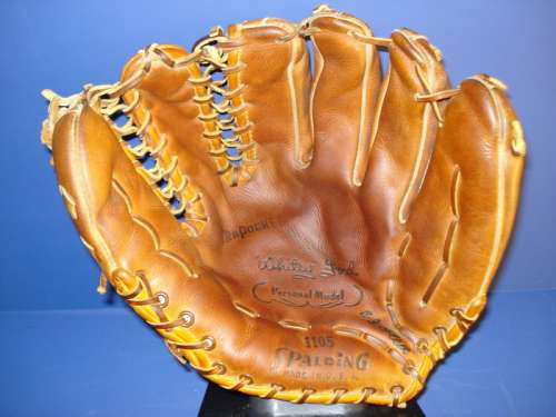 Whitey Ford Spalding 1105 Personal Model Front